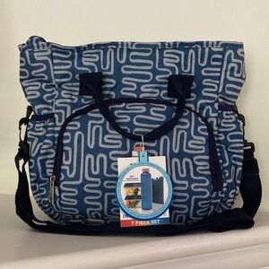 Blue & White Patterned Insulated Tote - 7 Piece Set